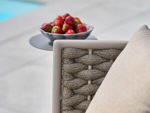 Hillerstorp Fjördholmen aurinkosänky-sohva-lähikuva